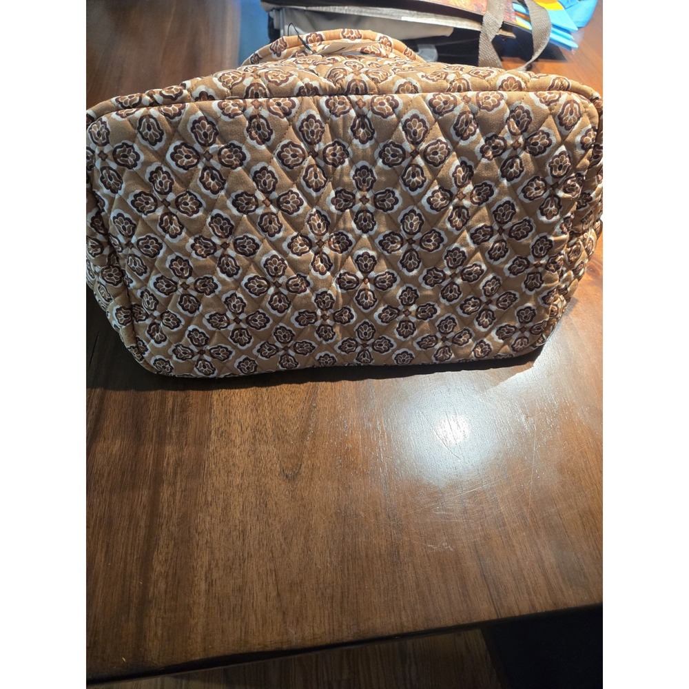 NWT Vera Bradley Grand Tote. Butter Cookie Medallion Apple Cinnamon. - Picture 3 of 14